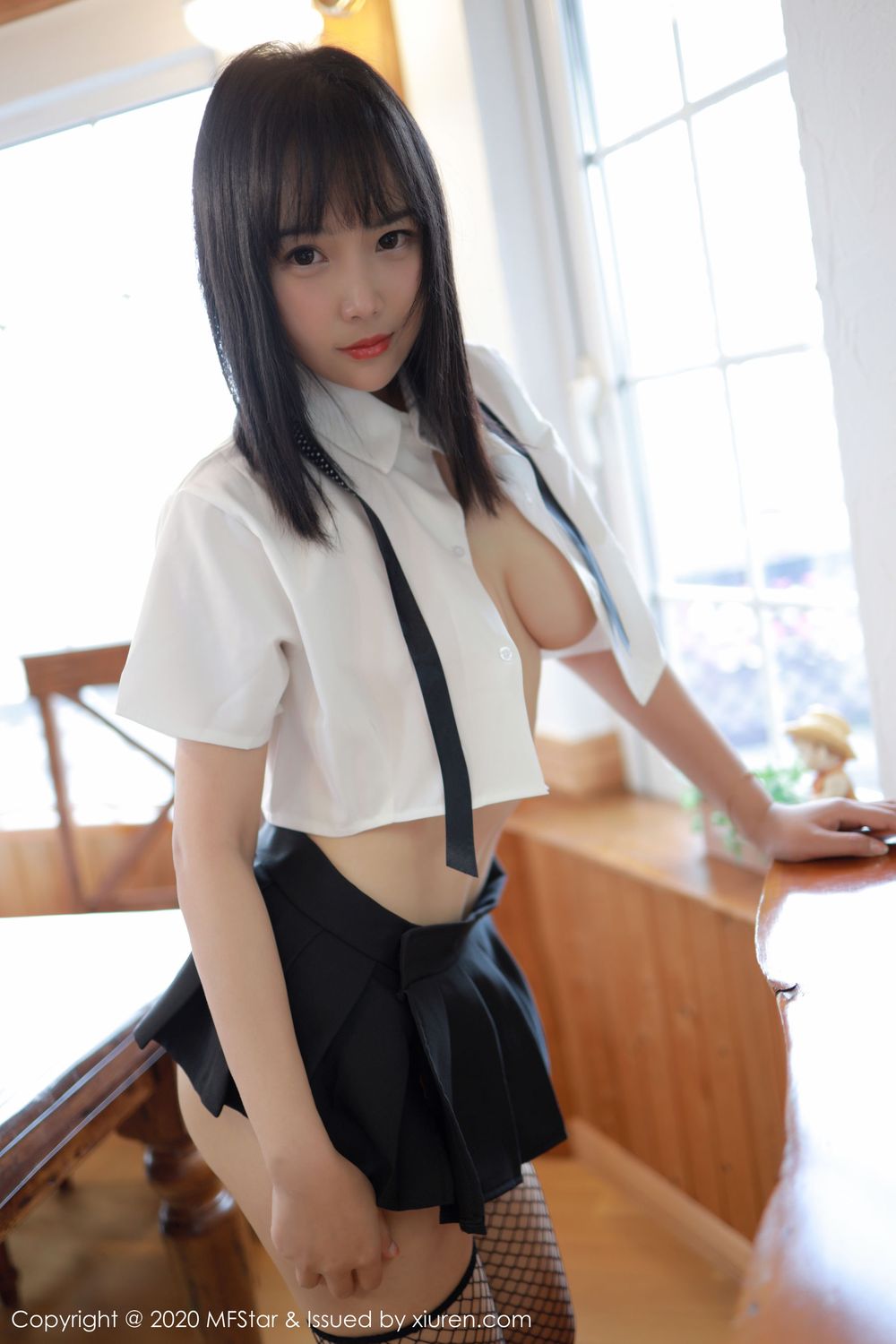 美女模特徐微微mia - 性感学生制服系列日本旅拍