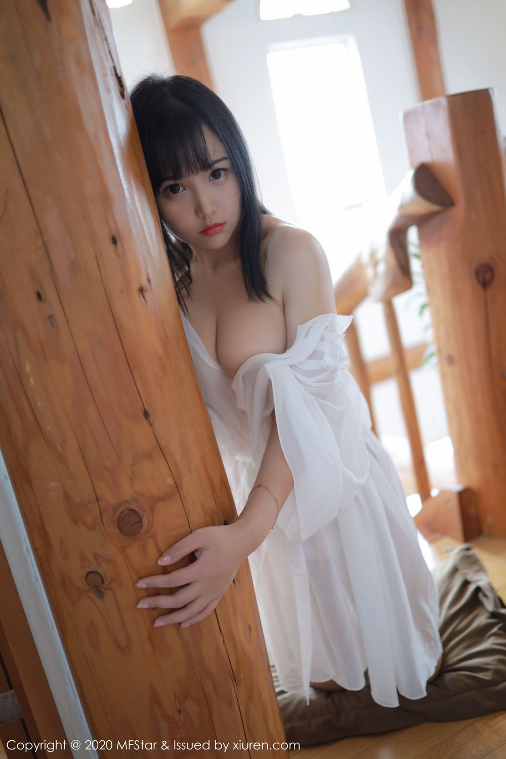 美女模特徐微微mia - 薄透服饰童颜巨乳系列日本旅拍