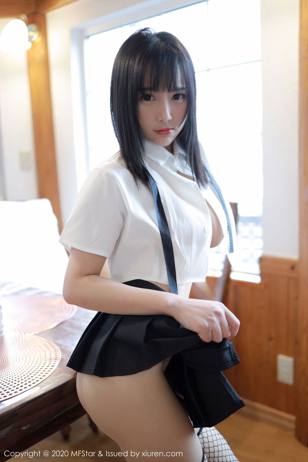 美女模特徐微微mia - 性感学生制服系列日本旅拍