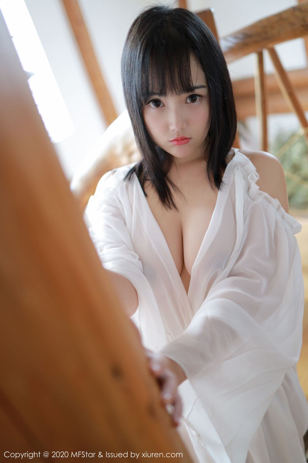 美女模特徐微微mia - 薄透服饰童颜巨乳系列日本旅拍