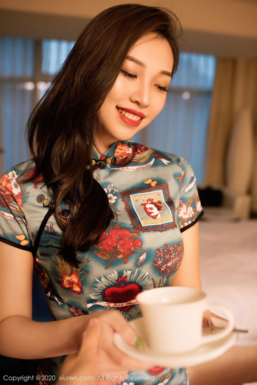 极品女神郑颖姗 - 身装旗袍黑丝网袜酒店场景写真