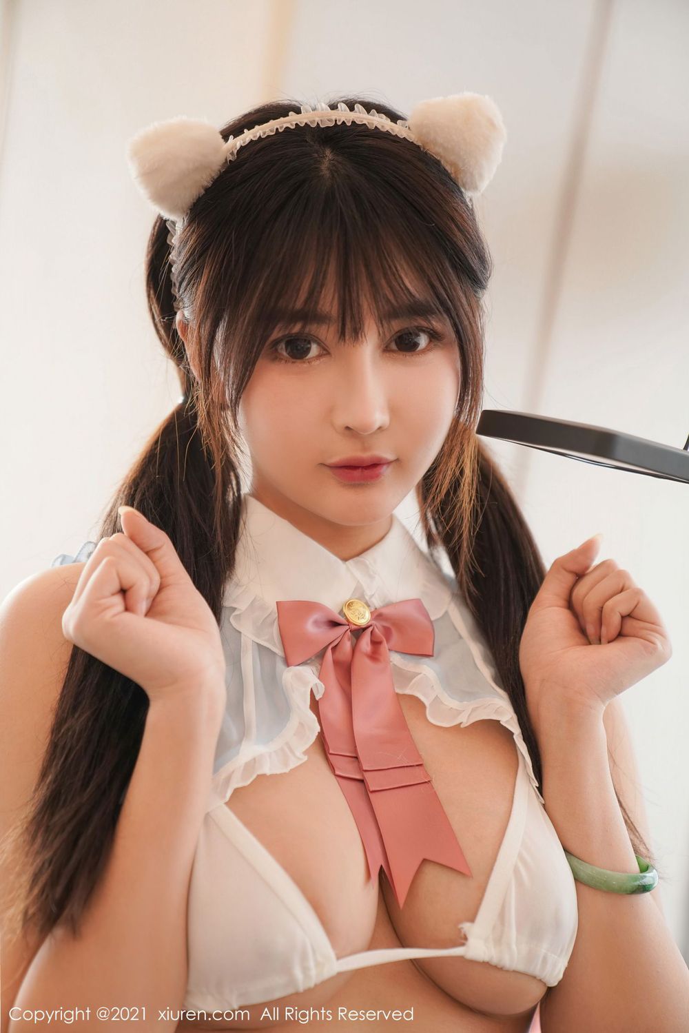 新人模特萌奈子 - 三点式女仆制服系列性感写真