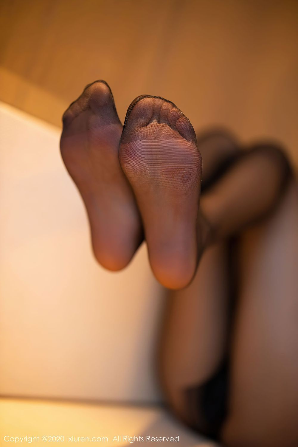 性感女神杨晨晨sugar - 红色吊裙与黑丝美腿系列私房写真