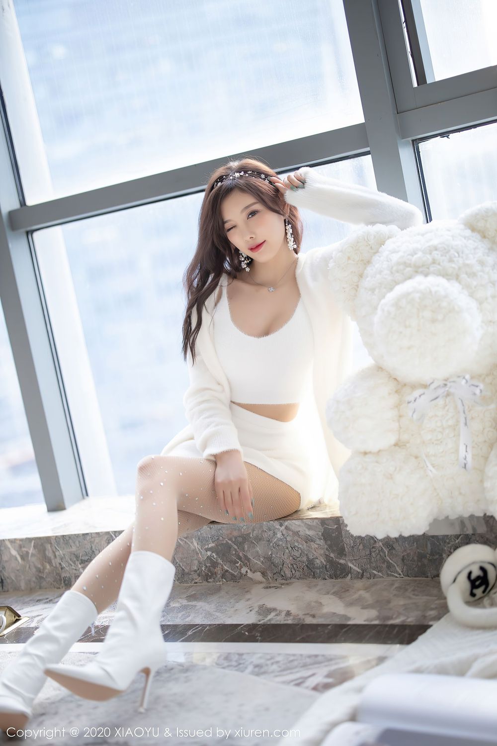 性感女神杨晨晨sugar - 丝袜美腿白色圣诞主题写真