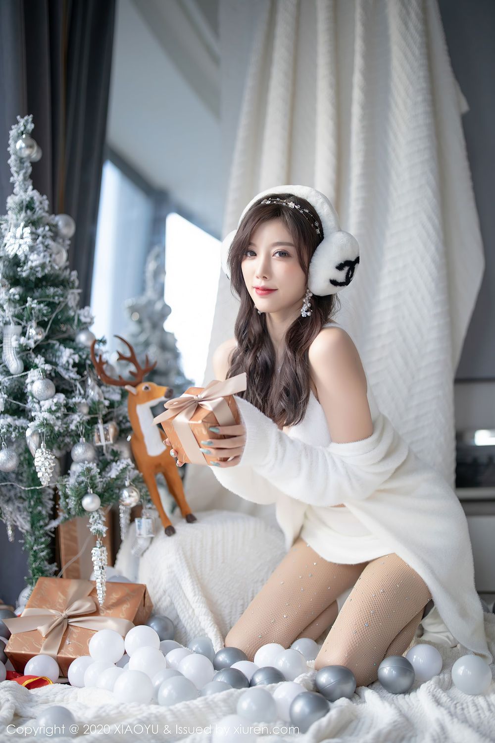 性感女神杨晨晨sugar - 丝袜美腿白色圣诞主题写真