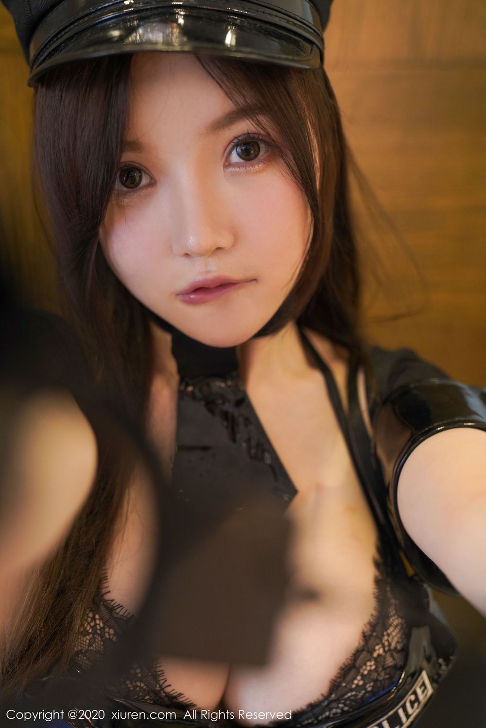 美女模特糯美子Mini - 女警制服胶带束缚系列性感写真