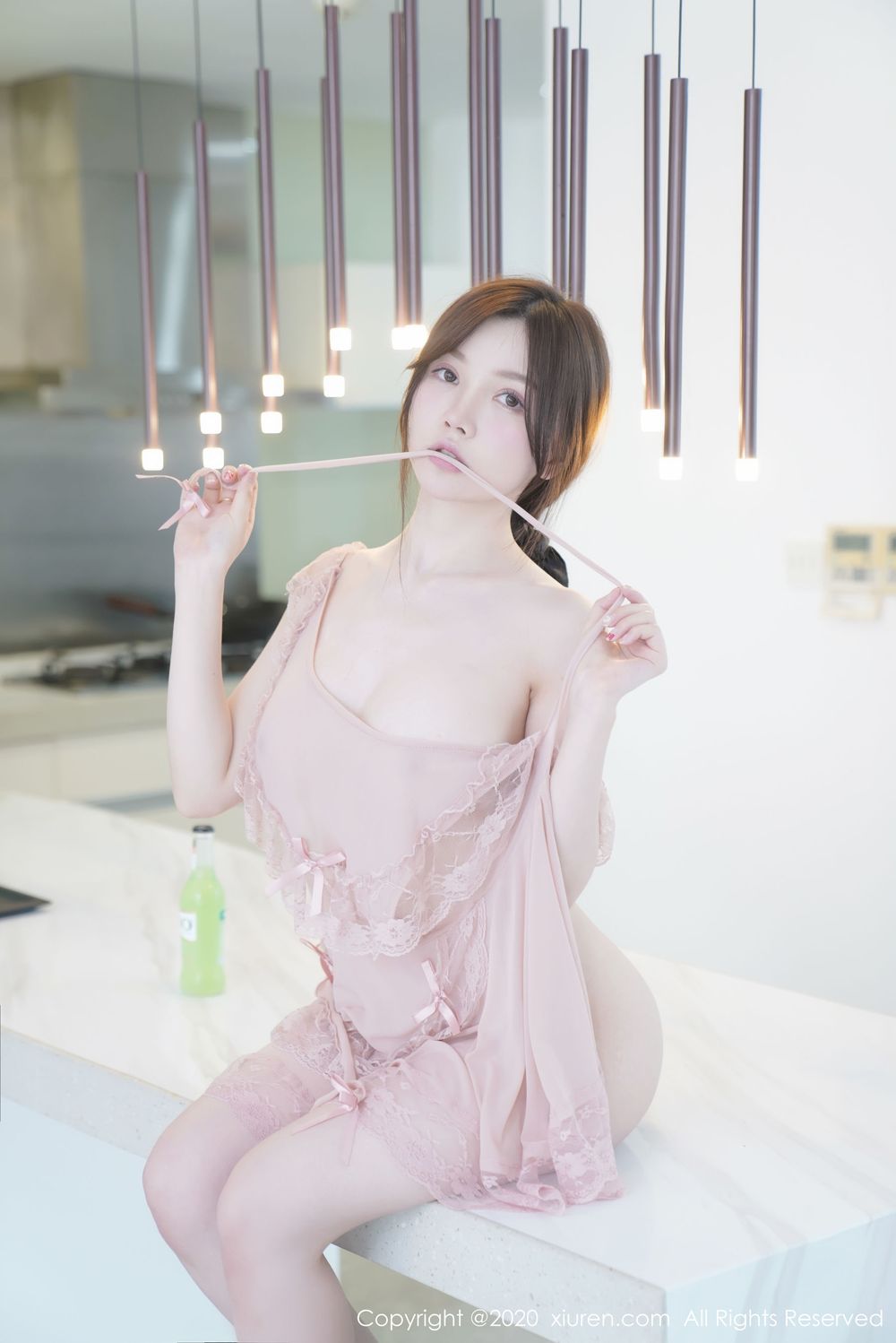 美女模特糯美子Mini - 明亮厨房厨娘系列三亚旅拍