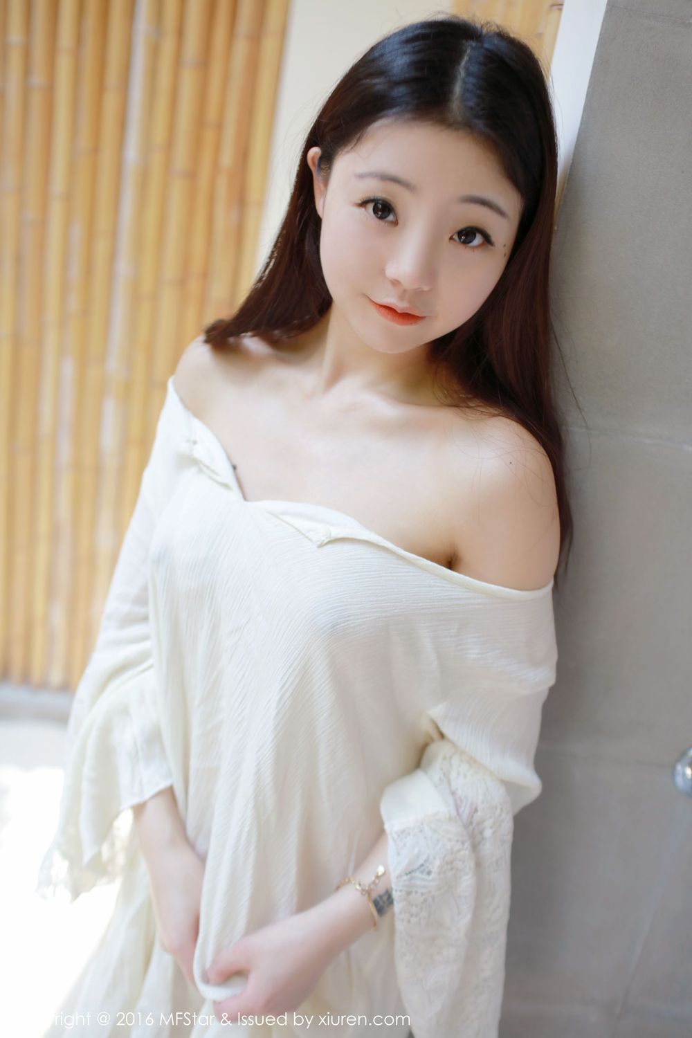 美女模特佘贝拉bella - 湿身诱惑与激凸福利写真