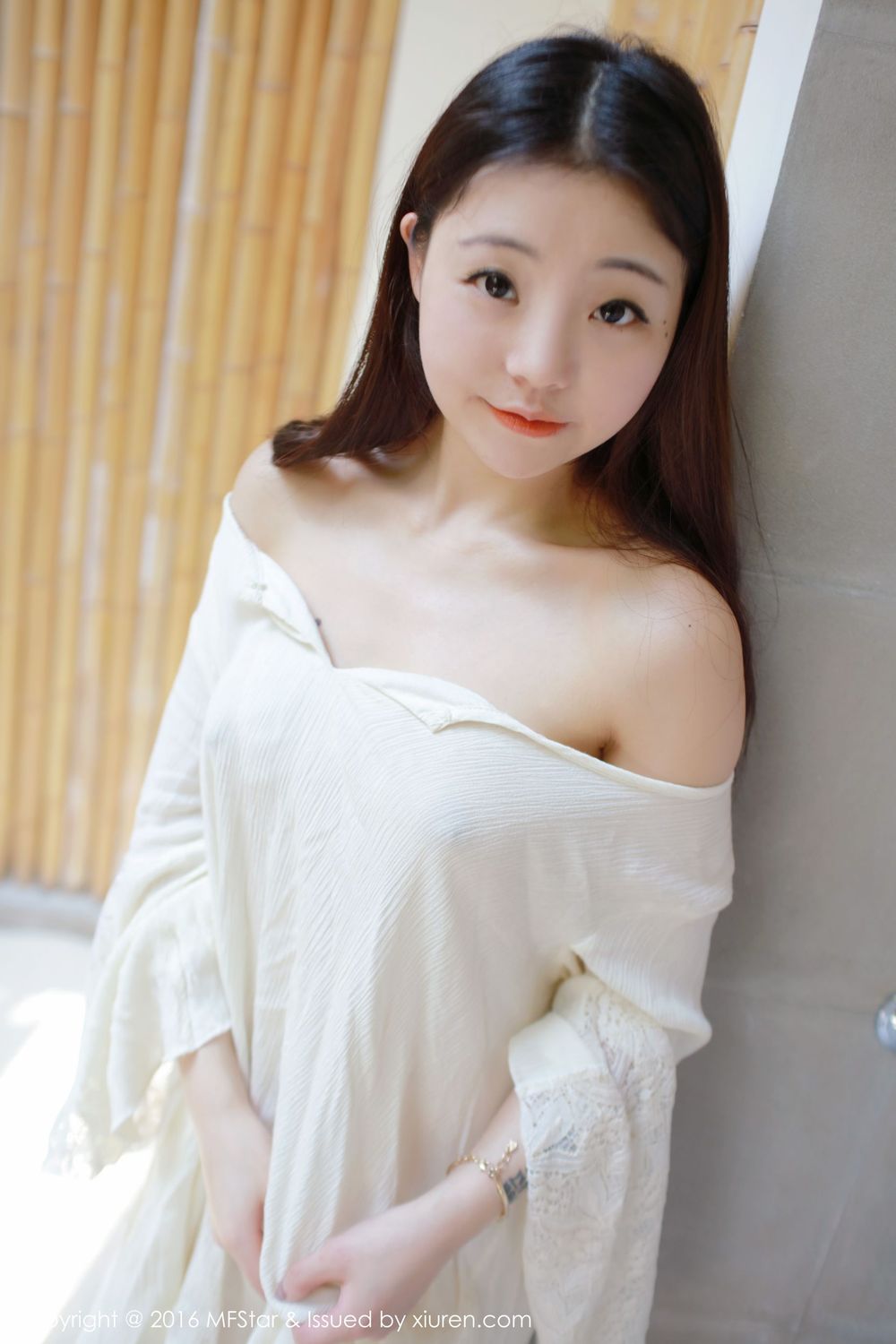 美女模特佘贝拉bella - 湿身诱惑与激凸福利写真