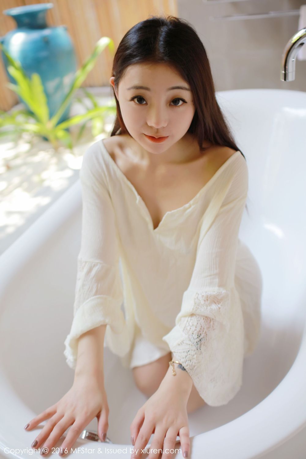 美女模特佘贝拉bella - 湿身诱惑与激凸福利写真