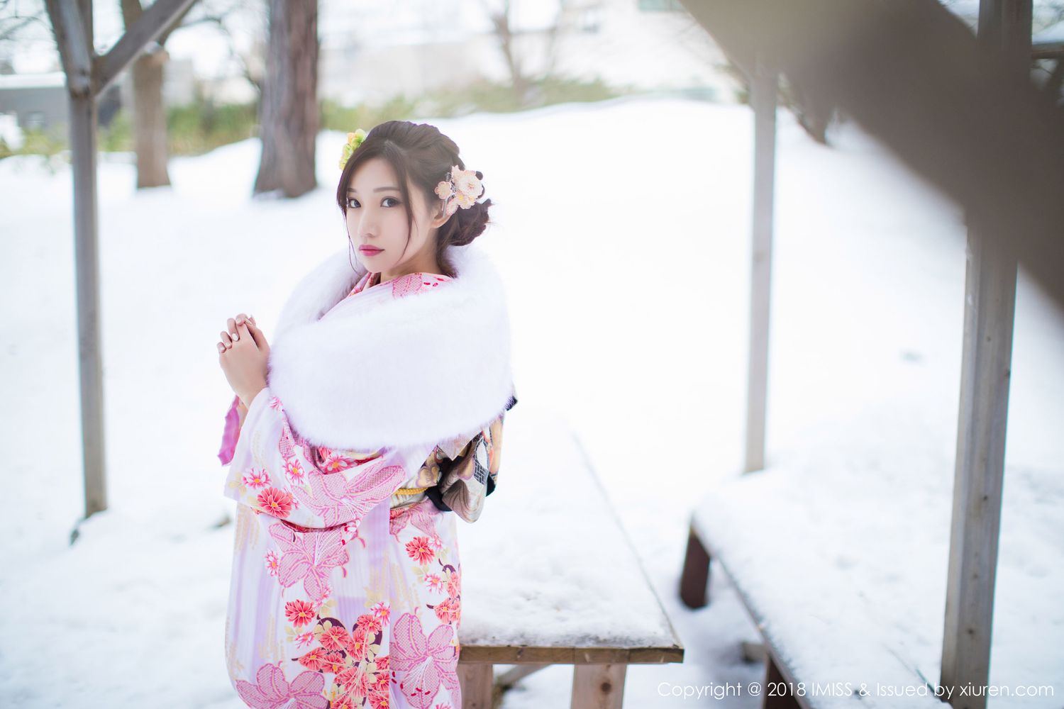 性感女神小狐狸Sica - 丝袜美腿和服系列北海道旅拍