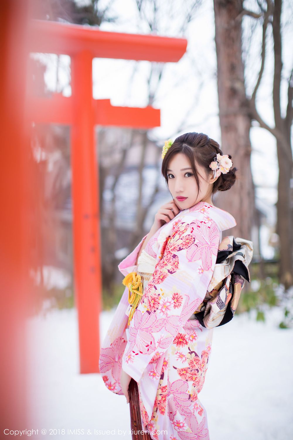 性感女神小狐狸Sica - 丝袜美腿和服系列北海道旅拍