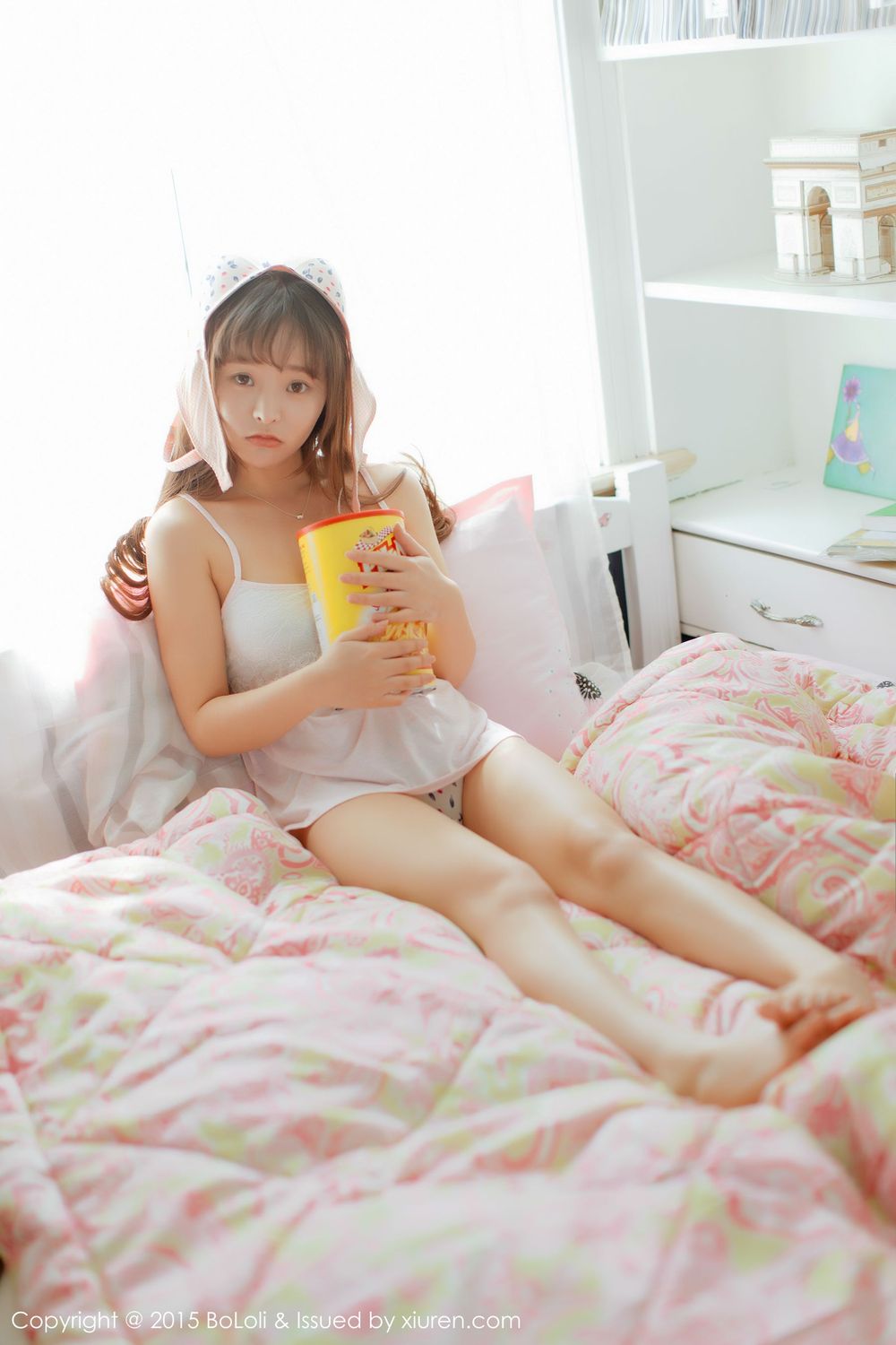 美女模特柳侑绮Sevenbaby - 性感小内衣+白色吊带睡衣写真