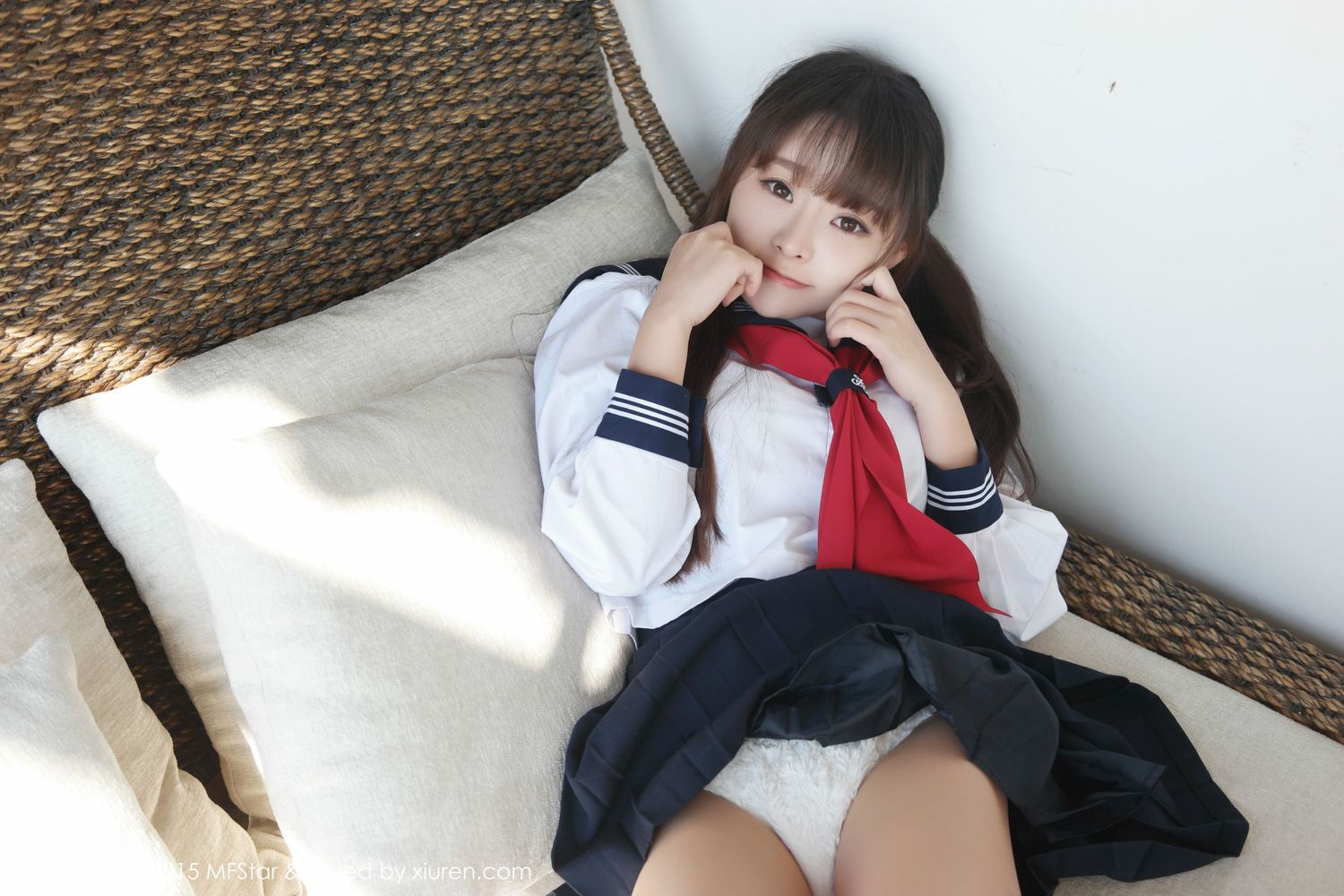 美女模特柳侑绮Sevenbaby - 水手服诱惑少女大理旅拍