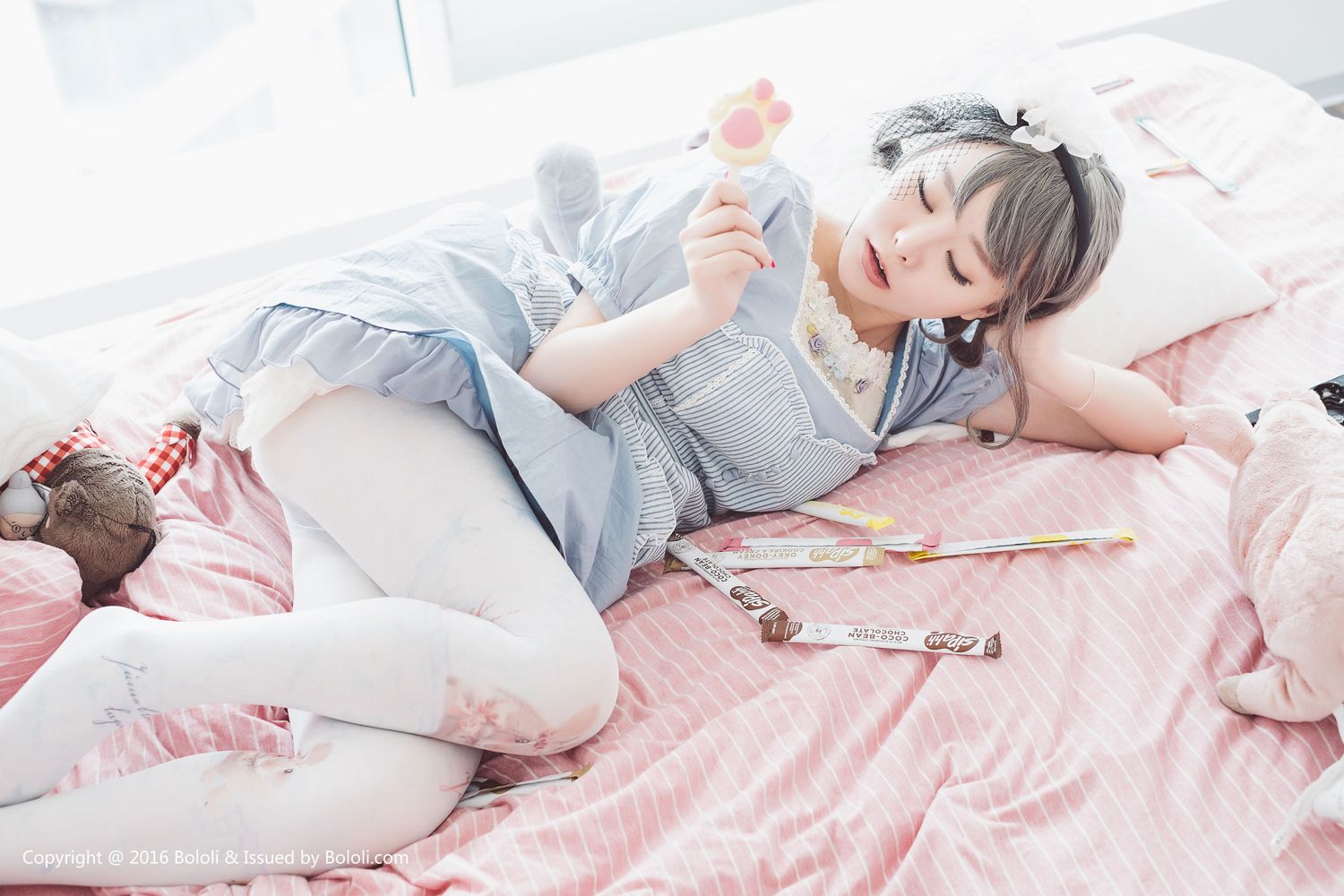 美女模特柳侑绮 - 小清新长筒袜COS系列写真