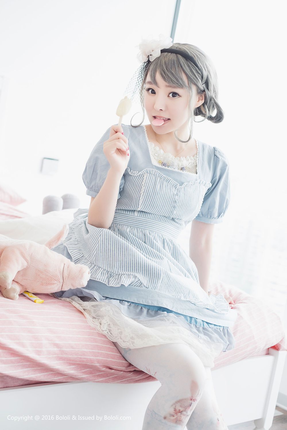 美女模特柳侑绮 - 小清新长筒袜COS系列写真