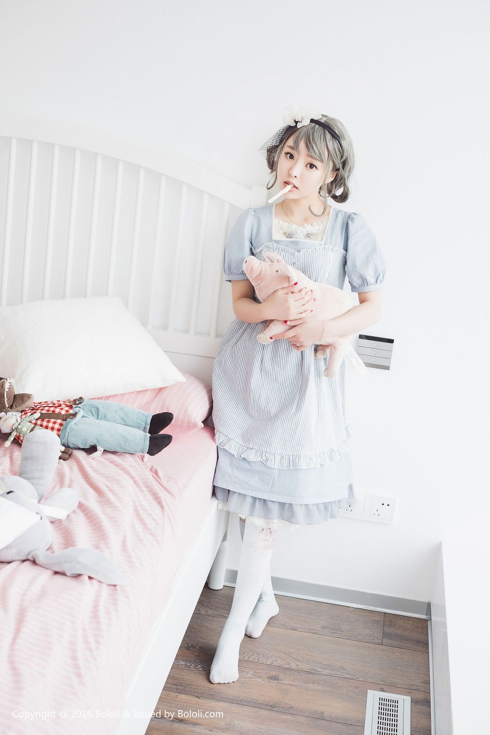 美女模特柳侑绮 - 小清新长筒袜COS系列写真
