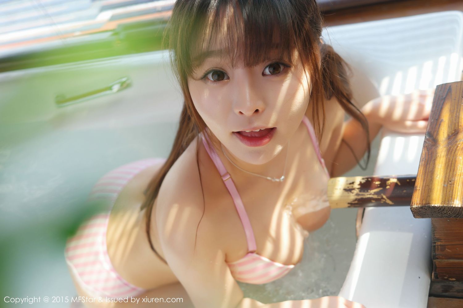 美女模特柳侑绮Sevenbaby - 水手服诱惑少女大理旅拍
