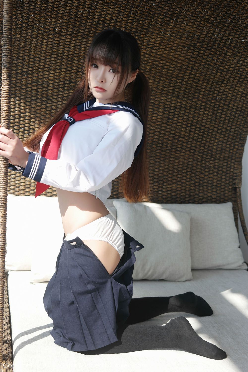 美女模特柳侑绮Sevenbaby - 水手服诱惑少女大理旅拍