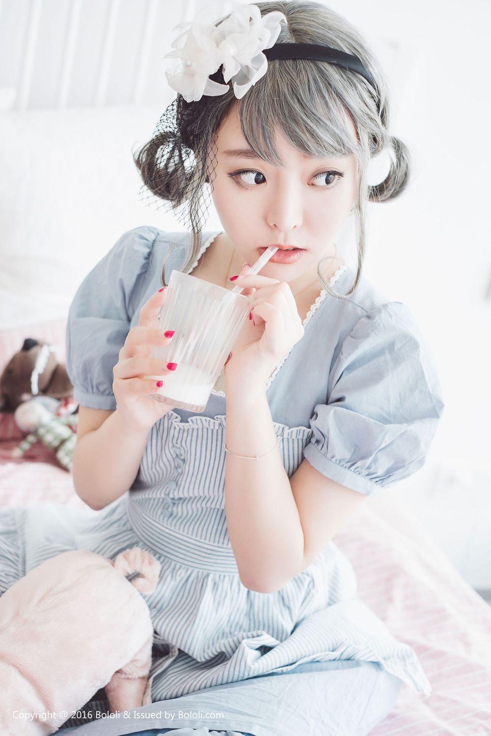 美女模特柳侑绮 - 小清新长筒袜COS系列写真