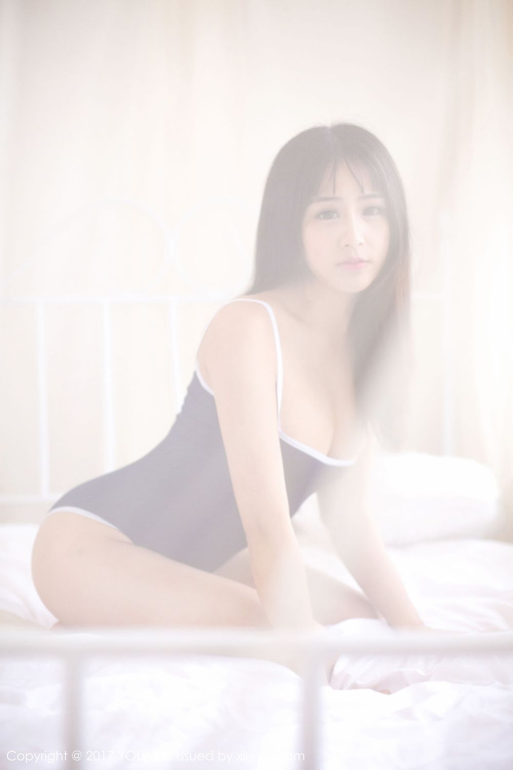 美女模特思淇Sukiiii - 开背毛衣+死库水系列写真