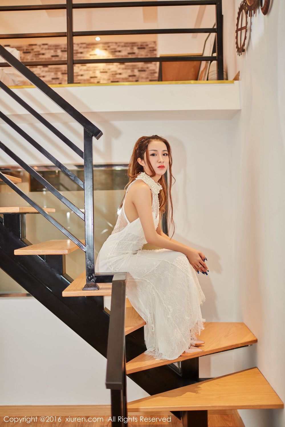 美女模特Sugar梁莹 - 修长美腿与浑圆翘臀性感写真