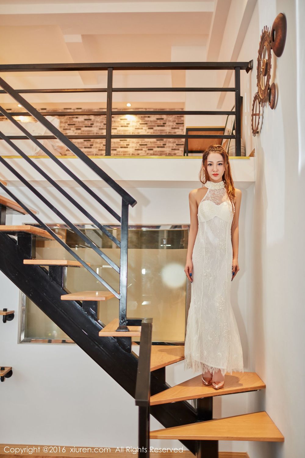 美女模特Sugar梁莹 - 修长美腿与浑圆翘臀性感写真