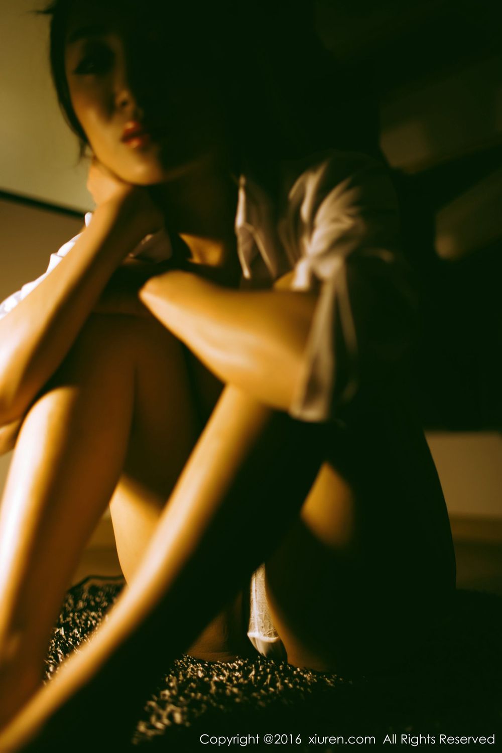 美女模特Sugar梁莹 - 修长美腿与浑圆翘臀性感写真