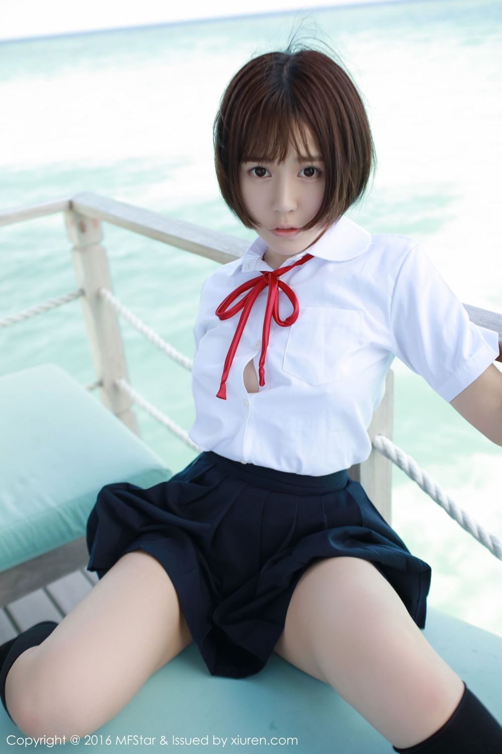 美女模特Evelyn艾莉 - 比基尼+透视裙+学生装马尔代夫旅拍