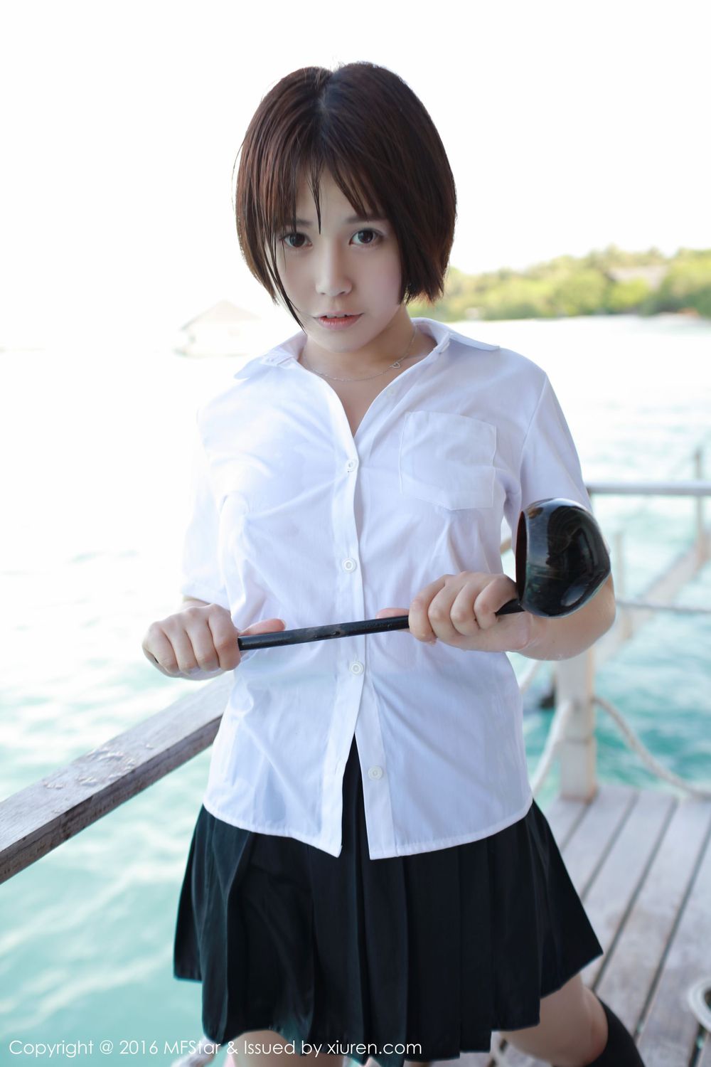 美女模特Evelyn艾莉 - 比基尼+透视裙+学生装马尔代夫旅拍