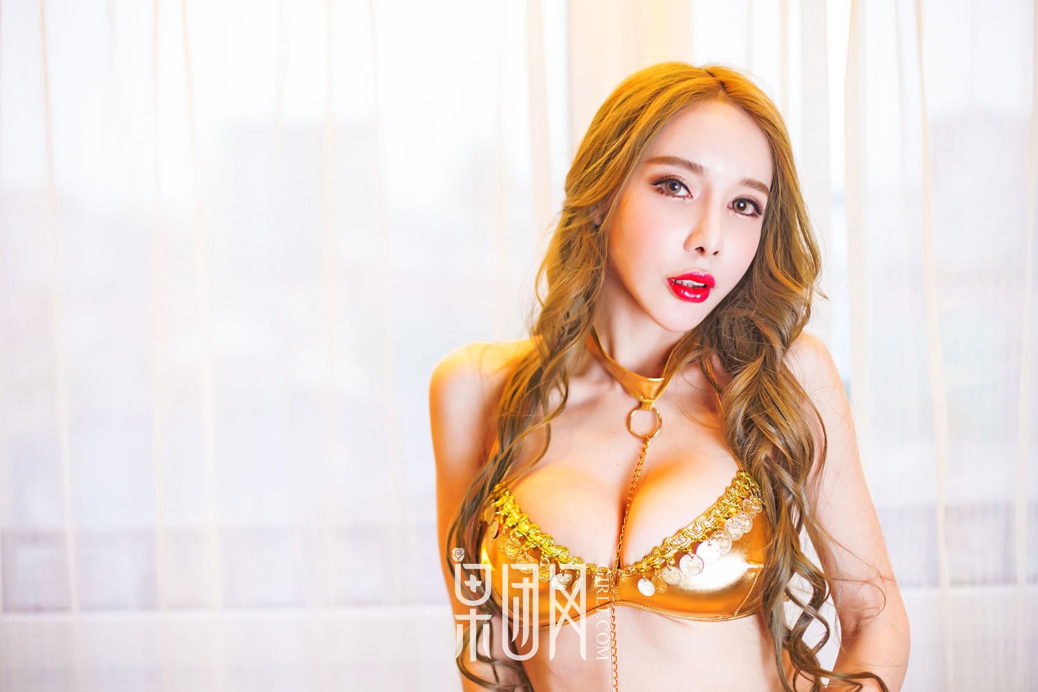 性感女神曾水Raeka - 上元春色诱人至极主题写真