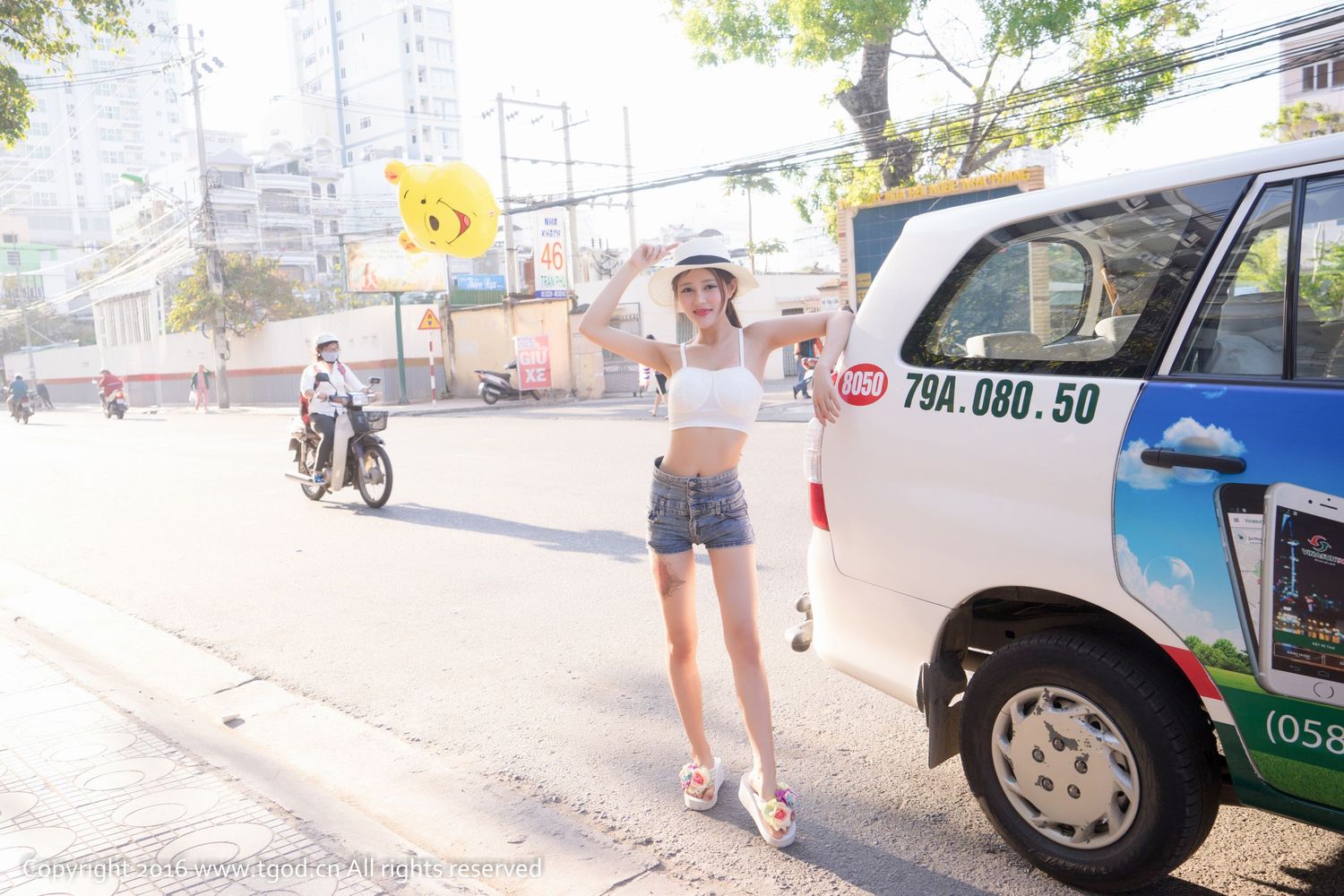 美女模特Abby王乔恩 - 街拍+健身系列越南芽庄旅拍