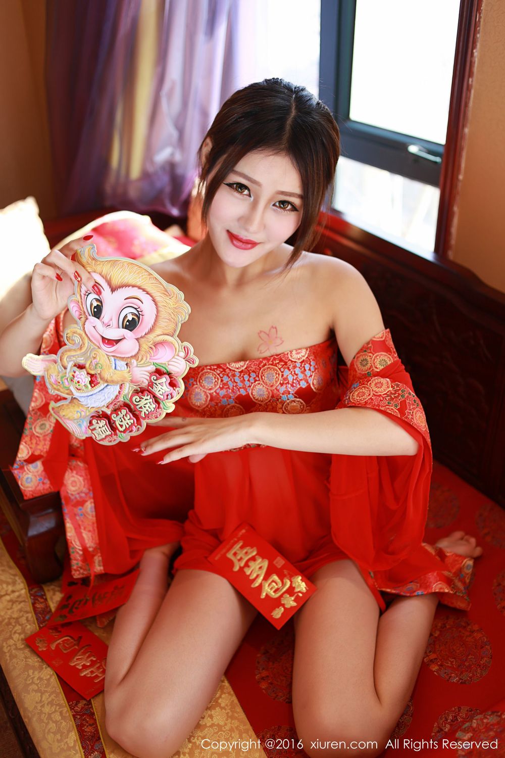 美女模特王乔恩Abby - 红色抹胸短裙+肚兜系列新春福利套图