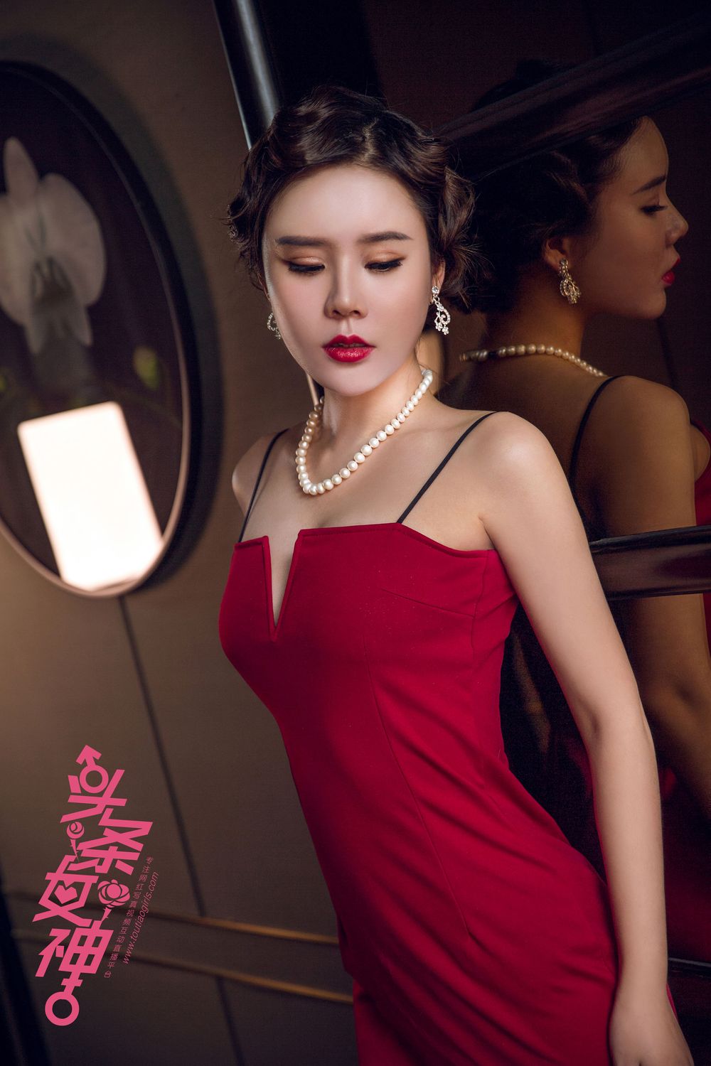 美女模特爱丽莎Lisa - 旗袍+黑丝系列夜上海主题写真