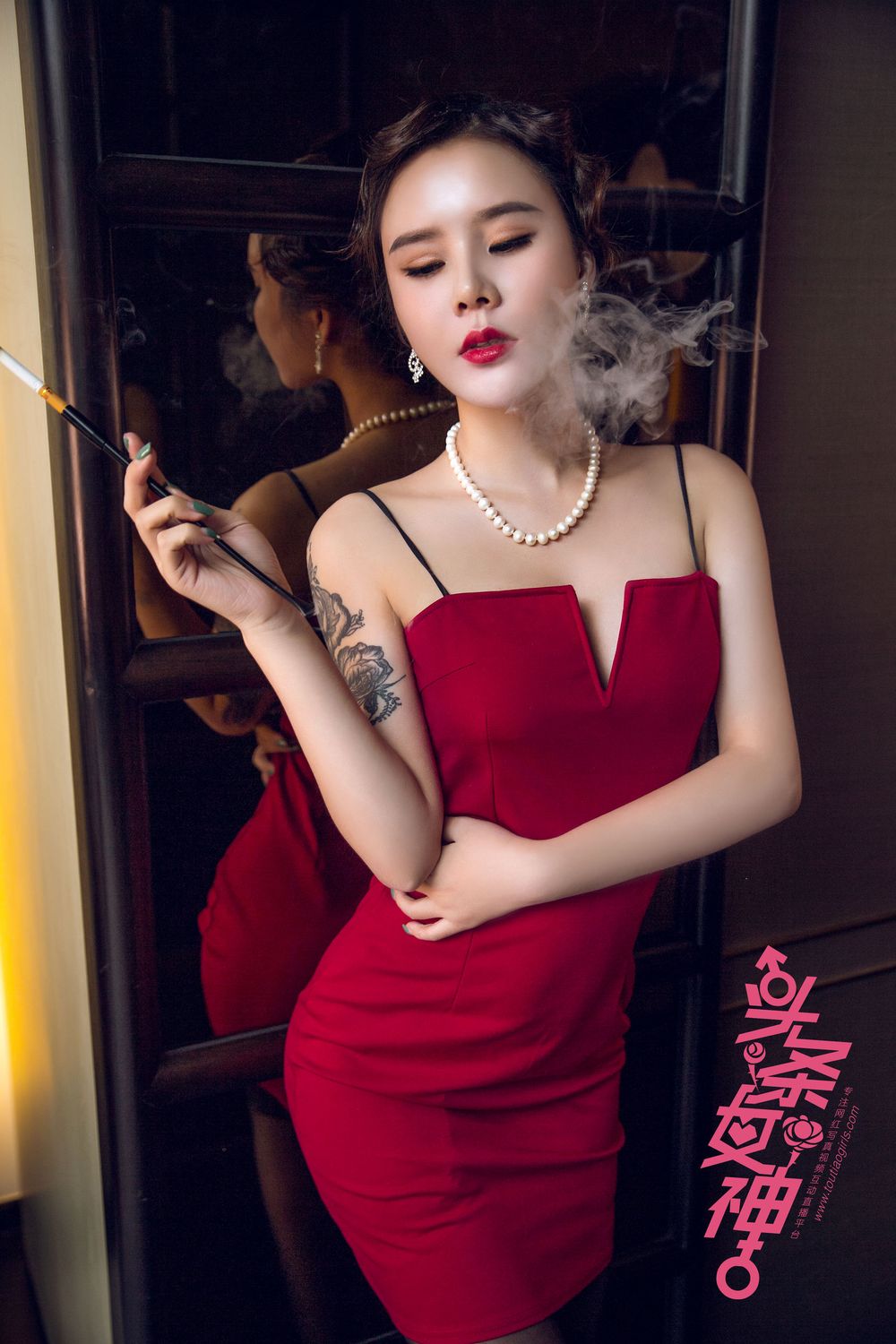 美女模特爱丽莎Lisa - 旗袍+黑丝系列夜上海主题写真