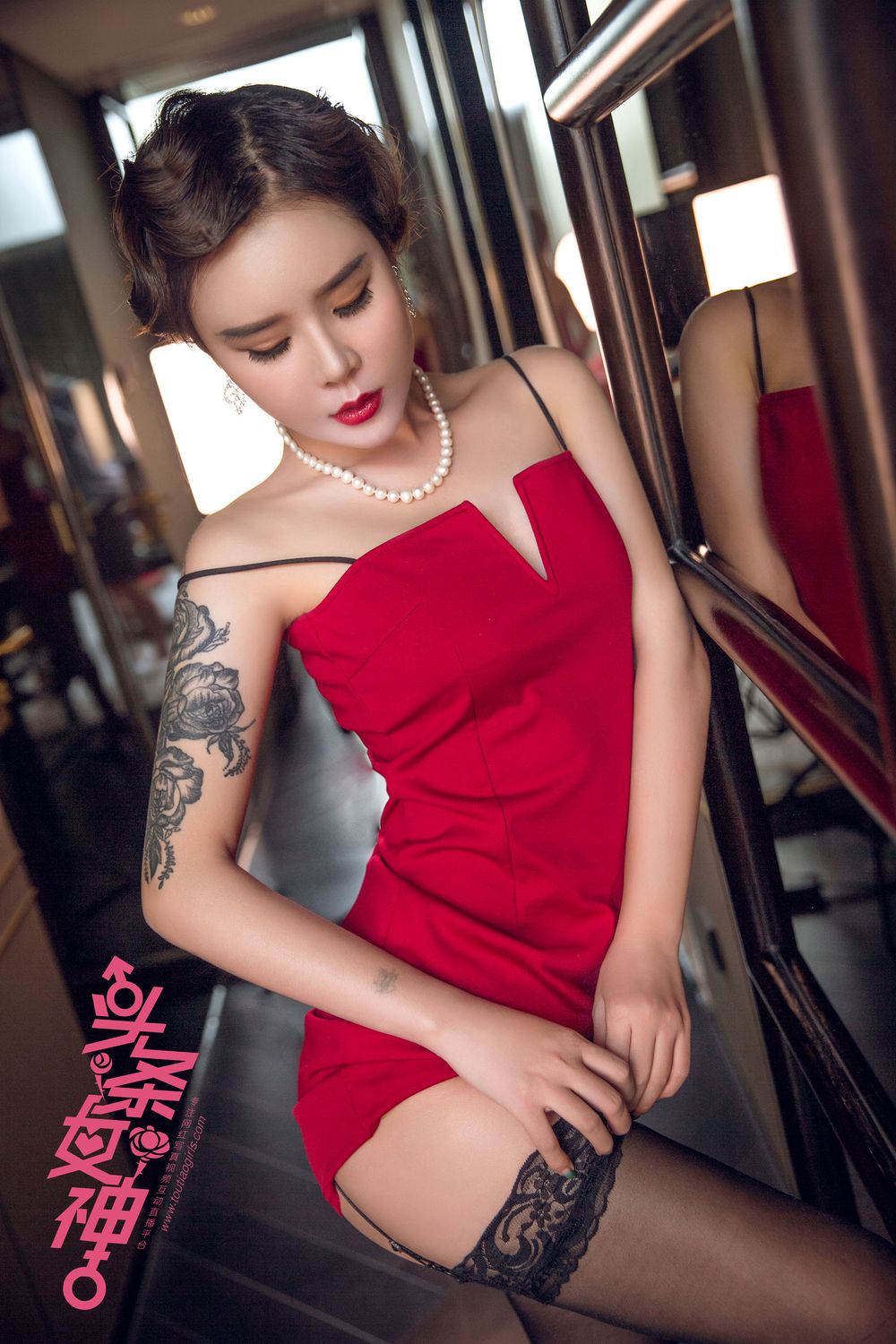 美女模特爱丽莎Lisa - 旗袍+黑丝系列夜上海主题写真