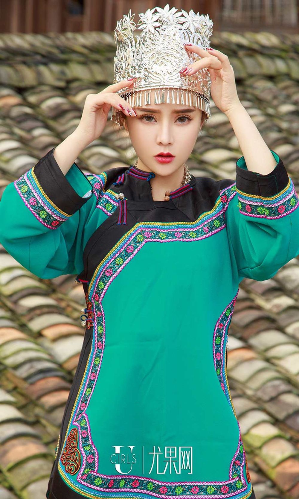 美女模特爱丽莎Lisa - 老寨新花主题性感写真