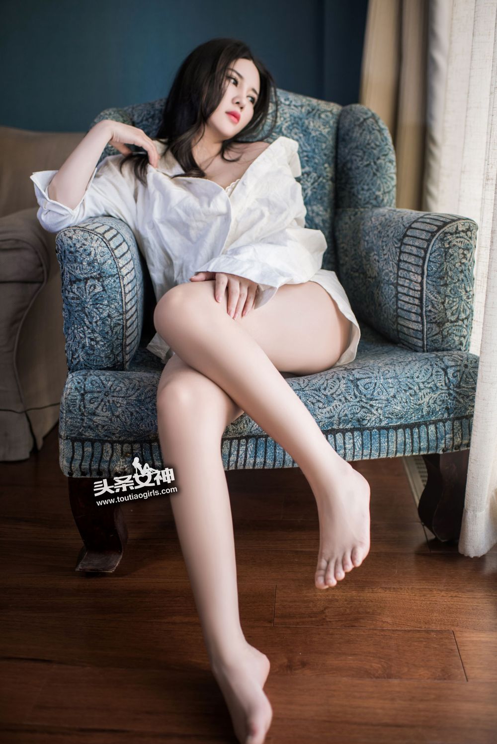 美女模特Sukki可儿 - 白衬衣+修长美腿热情写真