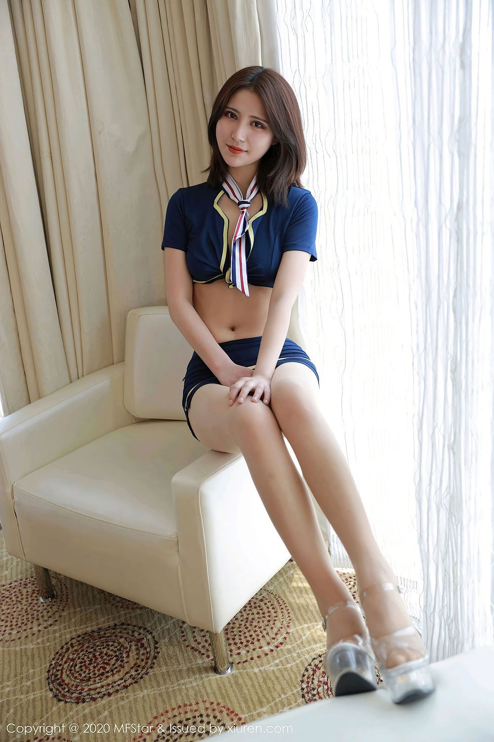 美女模特久久Aimee - 空乘制服与丝袜美腿性感写真