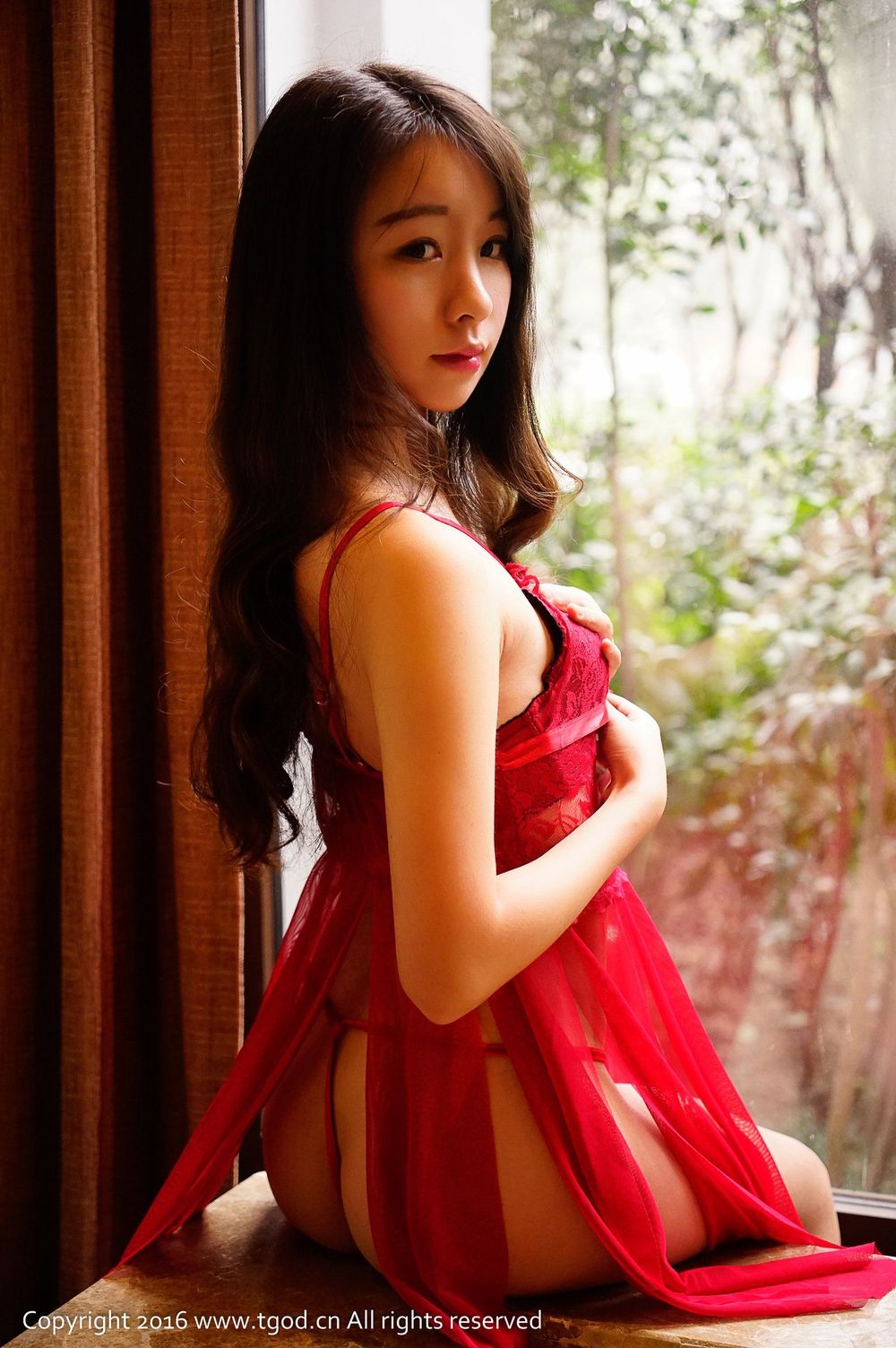 清纯萌妹子梓萱Crystal - 粉色旗袍惹火乖乖女写真