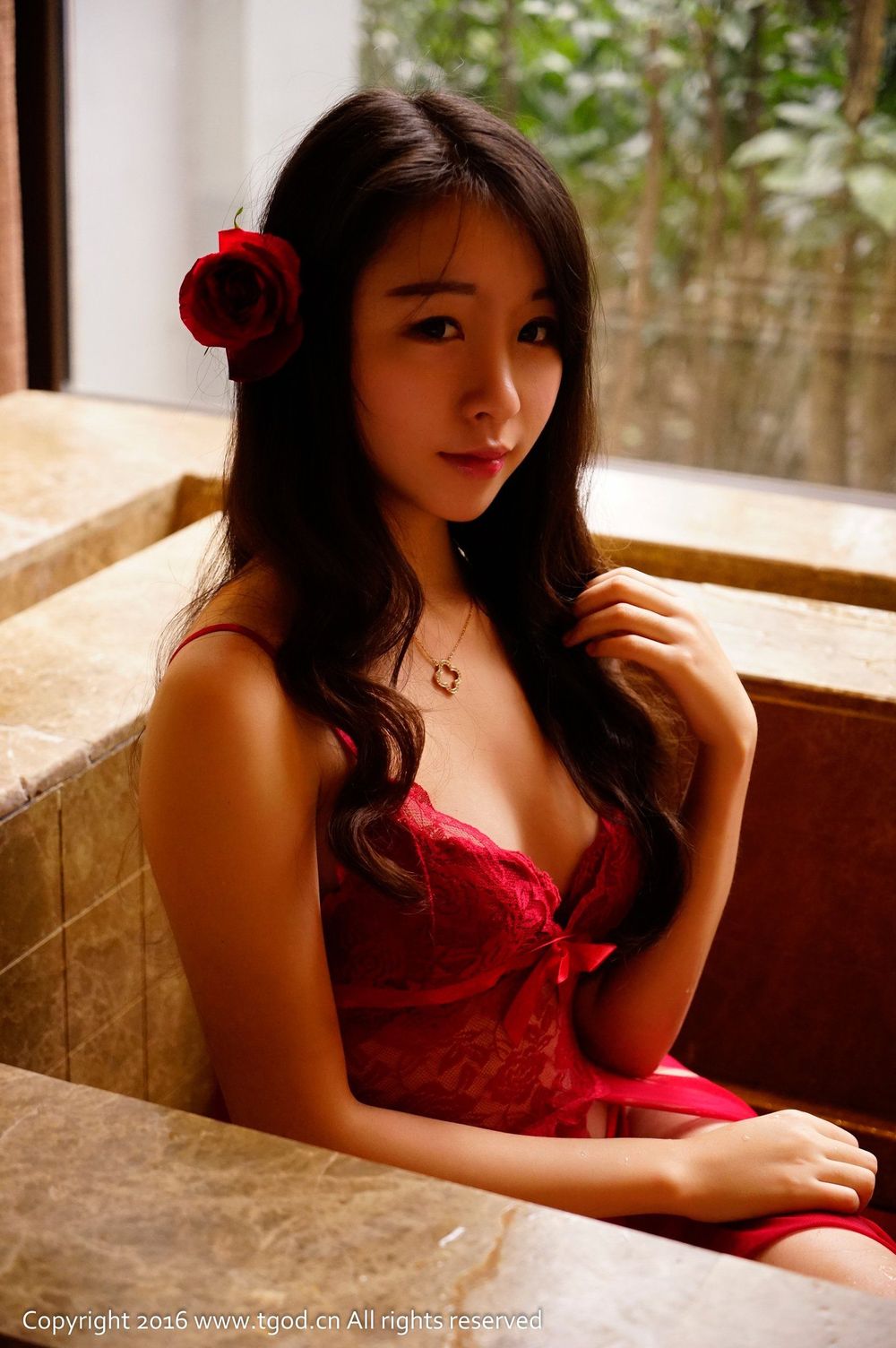 清纯萌妹子梓萱Crystal - 粉色旗袍惹火乖乖女写真