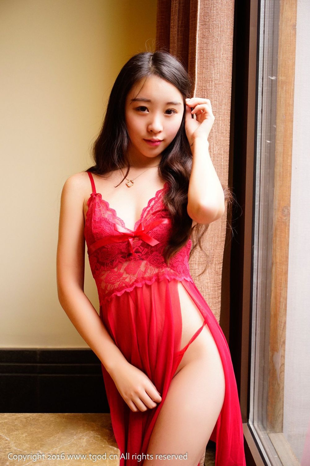 清纯萌妹子梓萱Crystal - 粉色旗袍惹火乖乖女写真