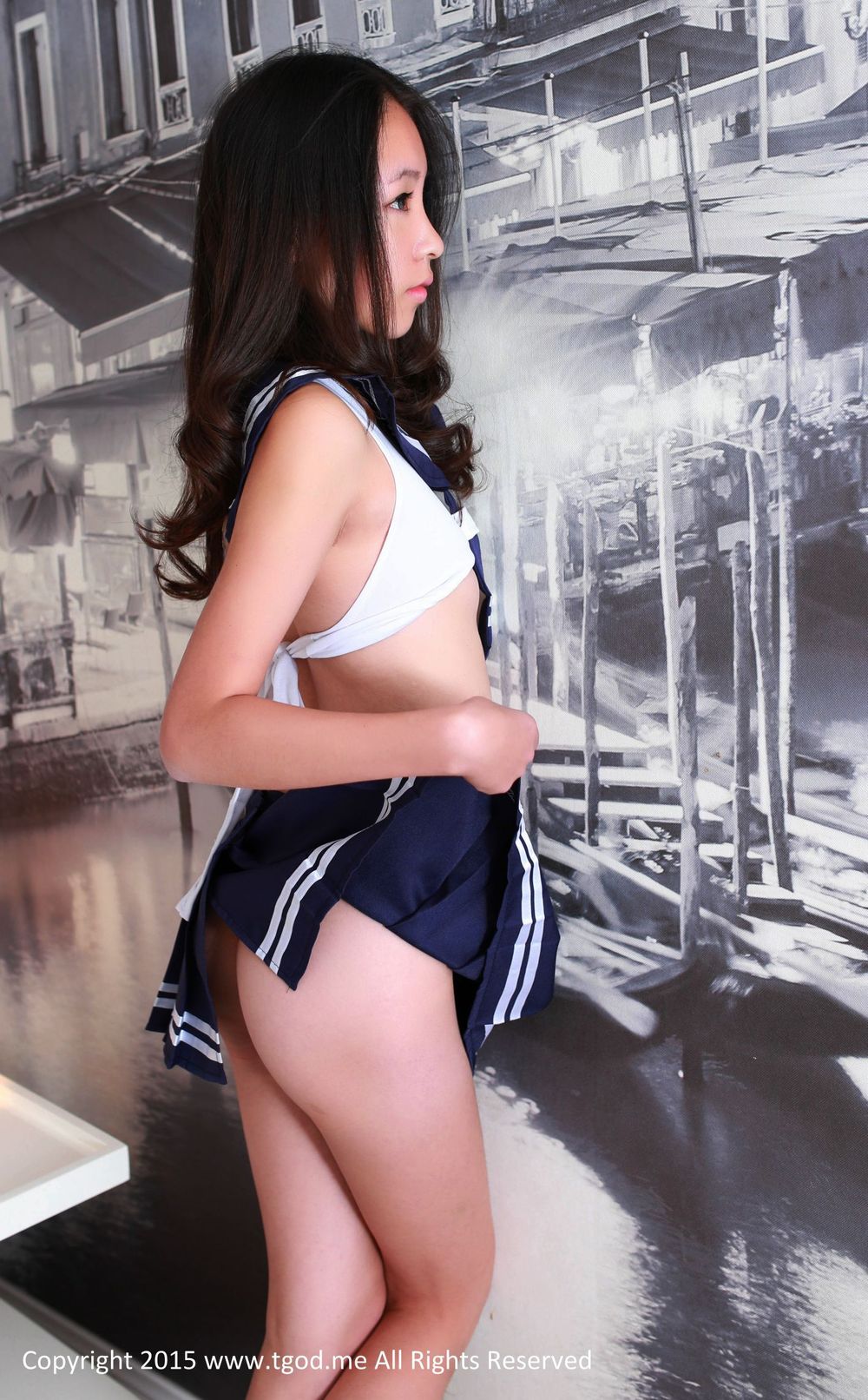 美女模特梓萱Crystal - 豹纹短裙+校服诱惑私房写真