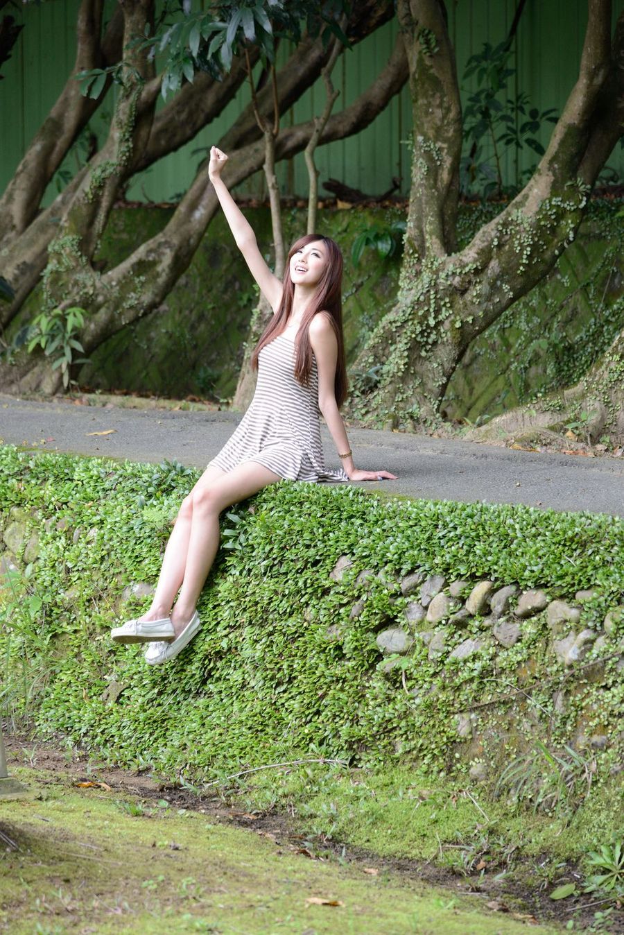 台湾美女模特廖挺伶/Kila晶晶 - 齐B超短裙系列性感外拍