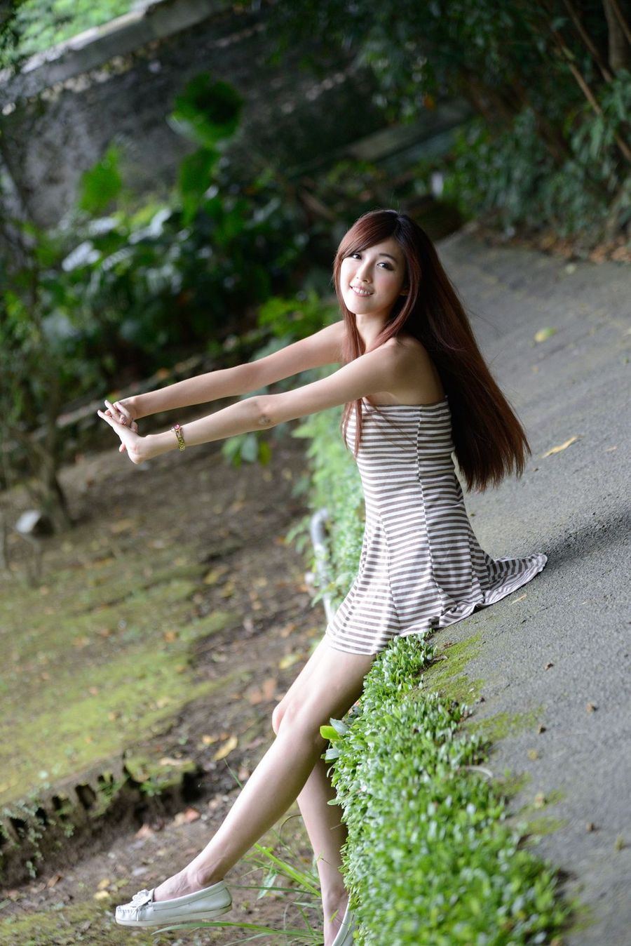 台湾美女模特廖挺伶/Kila晶晶 - 齐B超短裙系列性感外拍