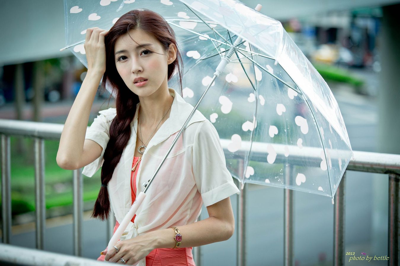 台湾美女Kila晶晶/廖挺伶 - 马尾辫+粉嫩连衣裙系列街拍写真