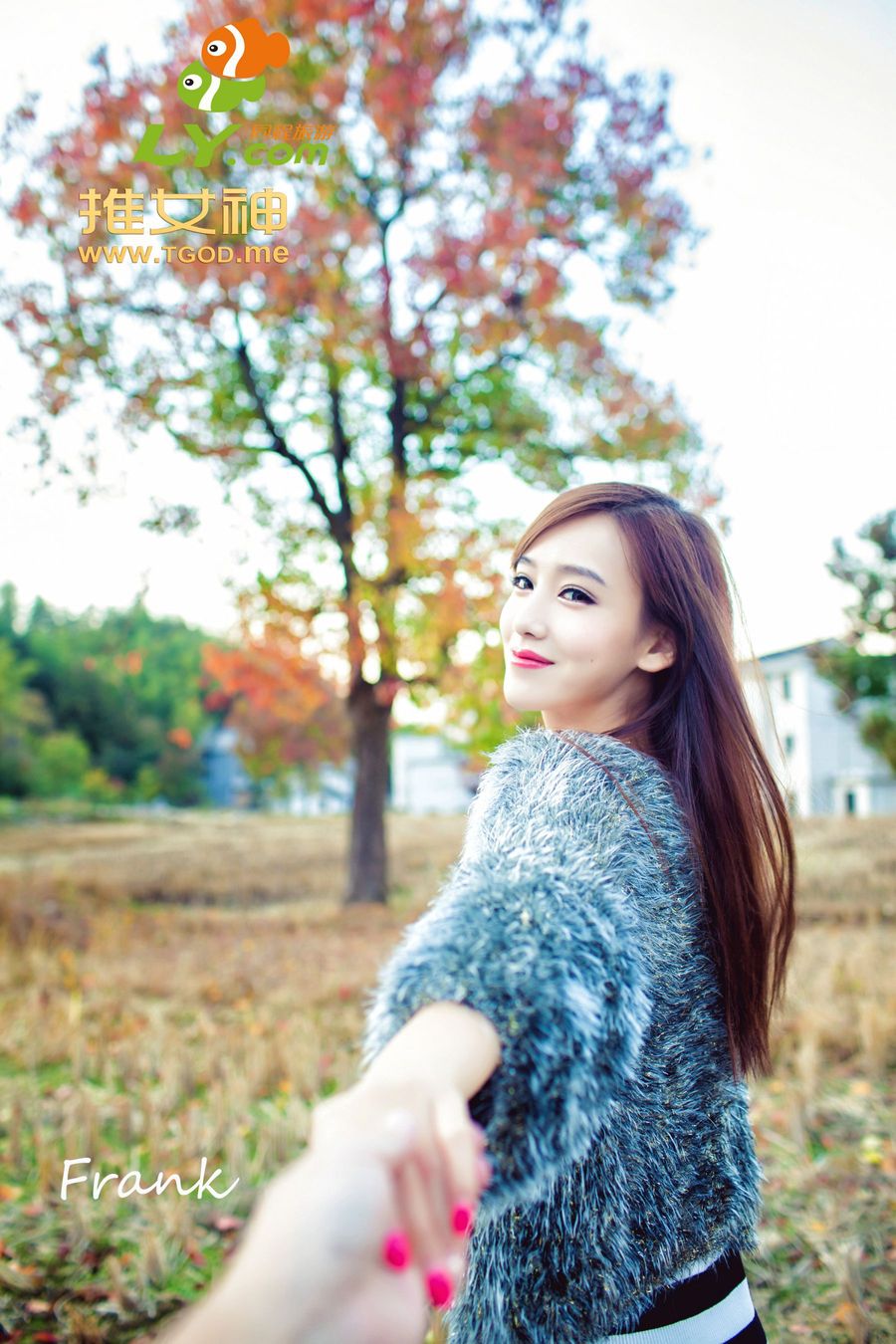 性感模特李玉洁Daisy - 黑丝美腿浴室主题写真