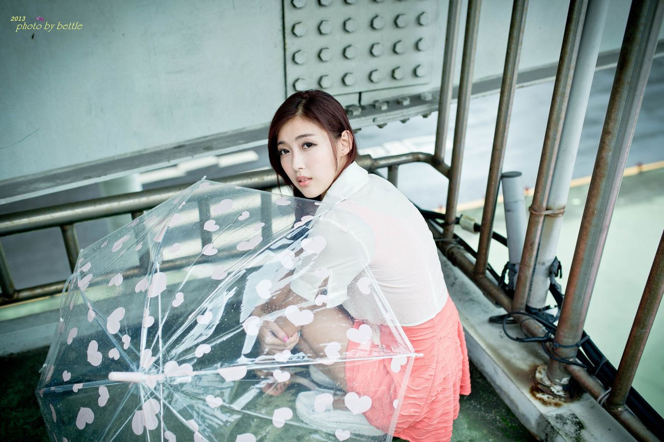 台湾美女Kila晶晶/廖挺伶 - 马尾辫+粉嫩连衣裙系列街拍写真