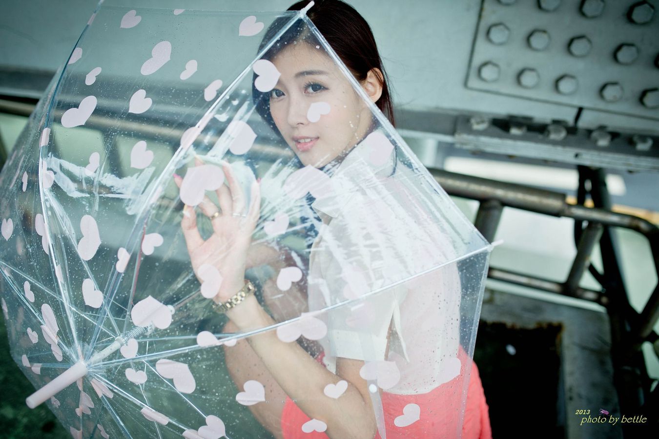 台湾美女Kila晶晶/廖挺伶 - 马尾辫+粉嫩连衣裙系列街拍写真