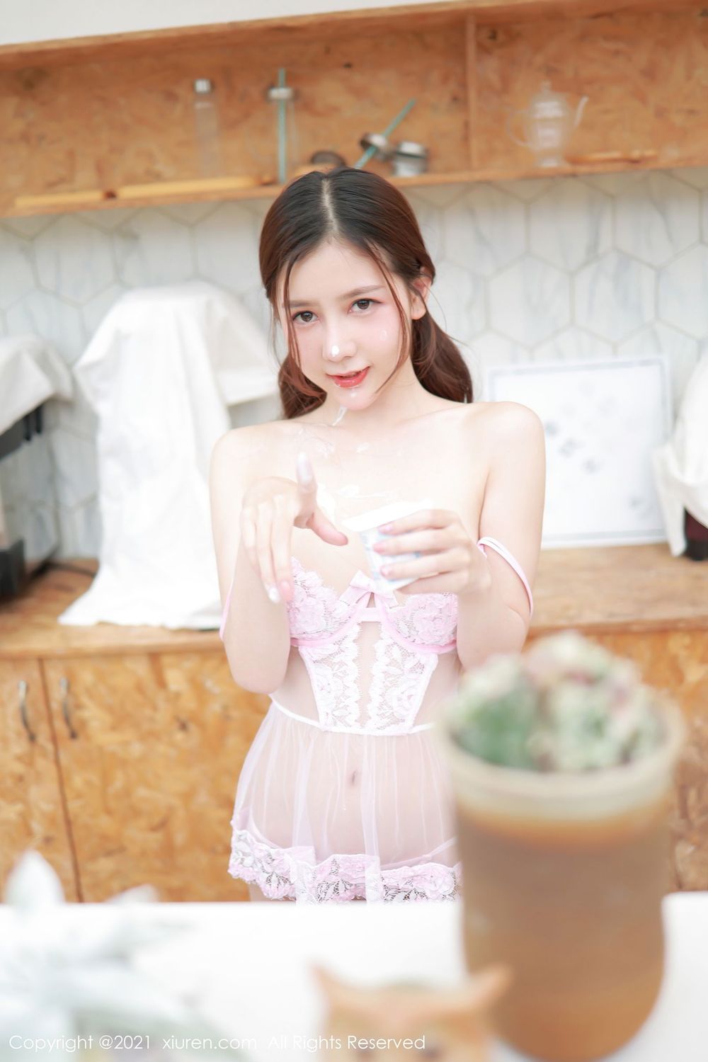 美女模特尹甜甜 - 居家女友厨娘视觉轻透写真